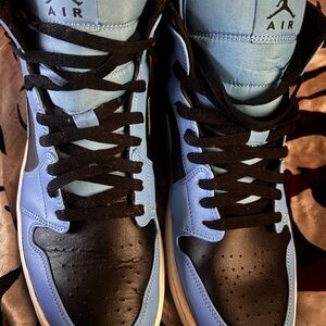 Jordan Sneakers in Black and Blue